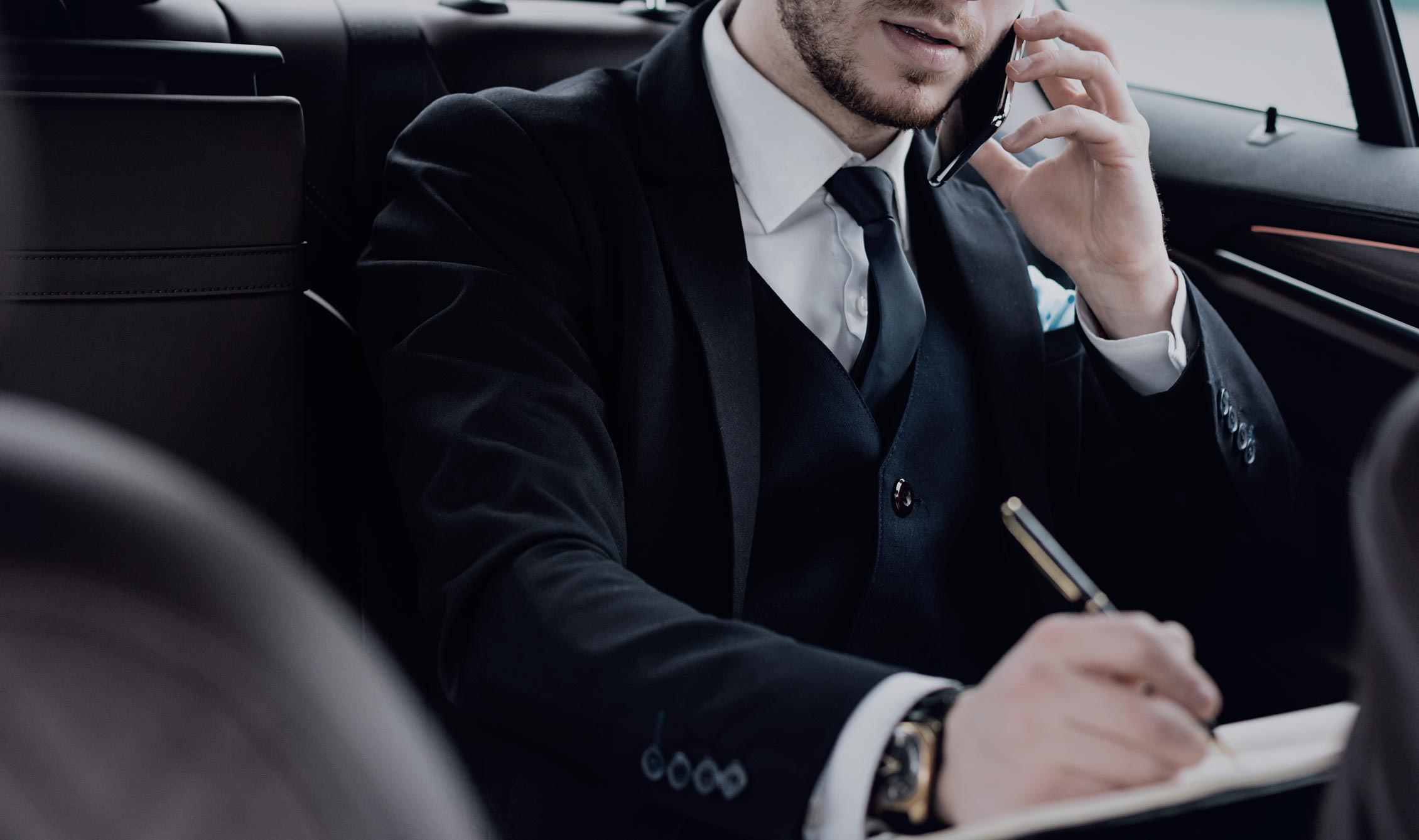 CIT_Background_nous_contacter Chauffeured car